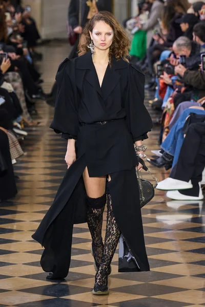 Look 35